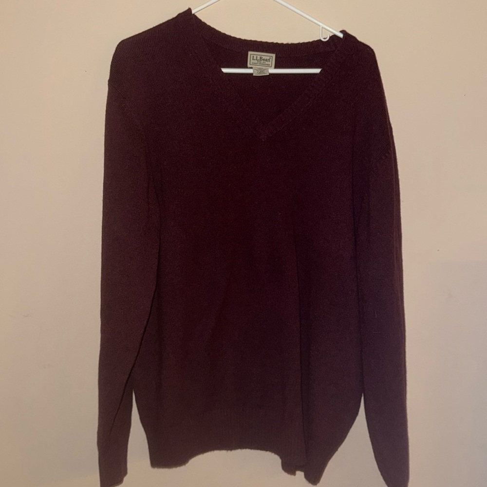 LL Bean Maroon Large 80 % Lambs Wool Vneck Sweater Y2K
